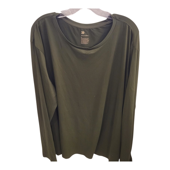 all in motion Tops - NWT‎ All in Motion Forest Green Long Sleeve Tee